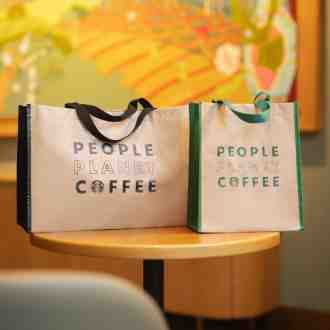 Starbucks FREE Paper Shopper Bags Promotion (19 Apr 2023 - 25 Apr 2023)